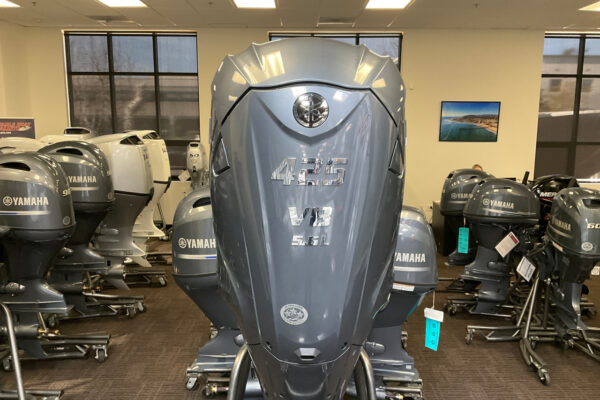 Yamaha 425hp DEC Outboard | XF425NSB | Scratch & Dent | 7492 - Image 3